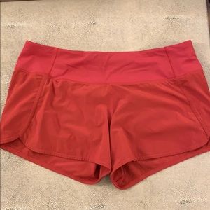 Lululemon run times short